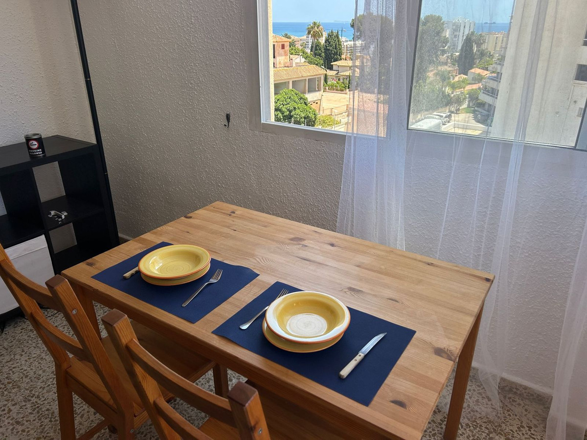 Appartement te koop in Benalmadena Costa | 2 slaapkamers H4991326