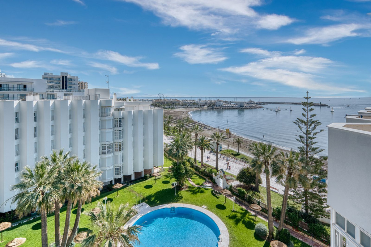 Penthouse in Benalmadena Costa-1