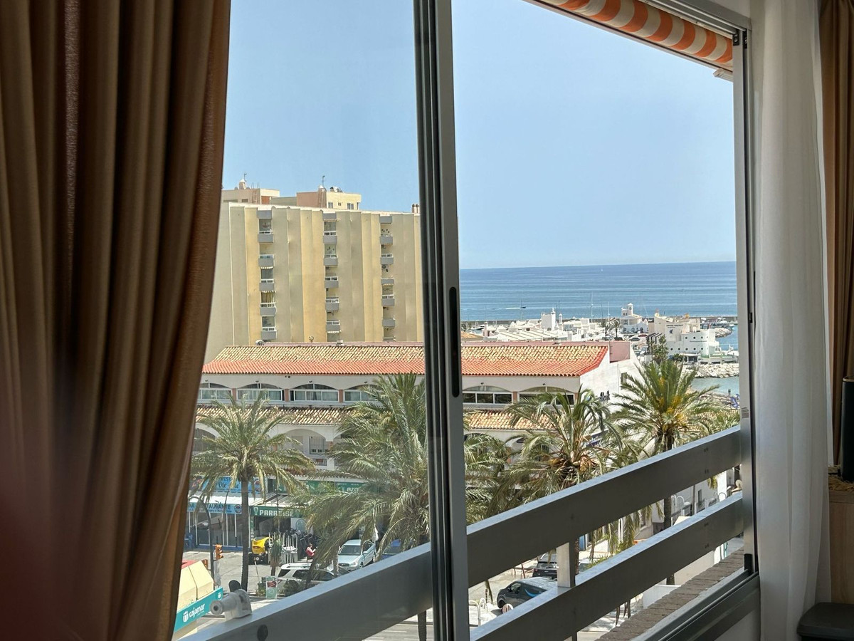 Tussenverdieping Appartement in Benalmadena Costa-1