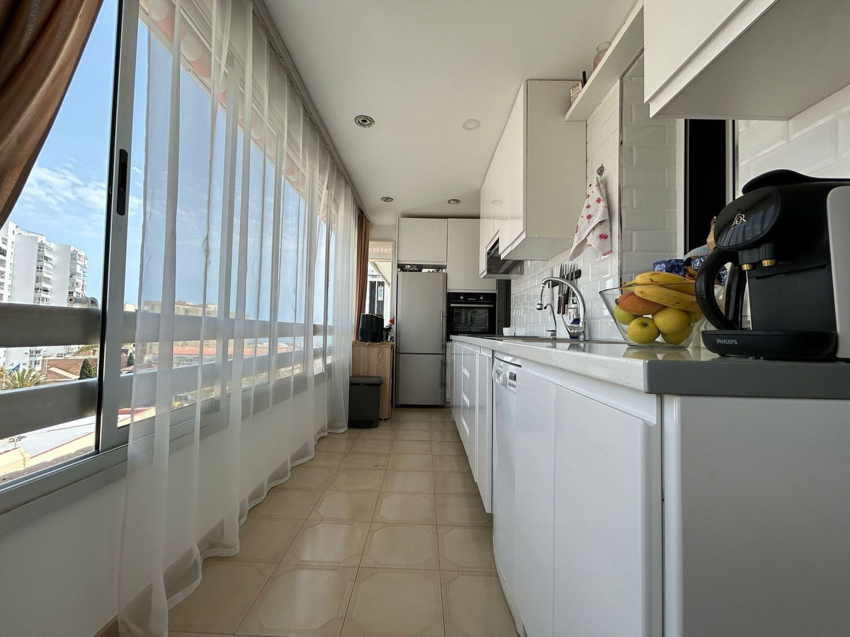 Tussenverdieping Appartement in Benalmadena Costa-12