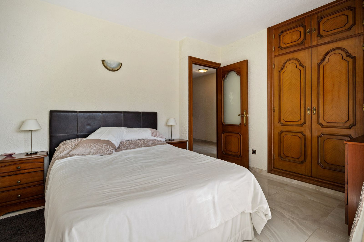 Tussenverdieping Appartement in Benalmadena Costa-13