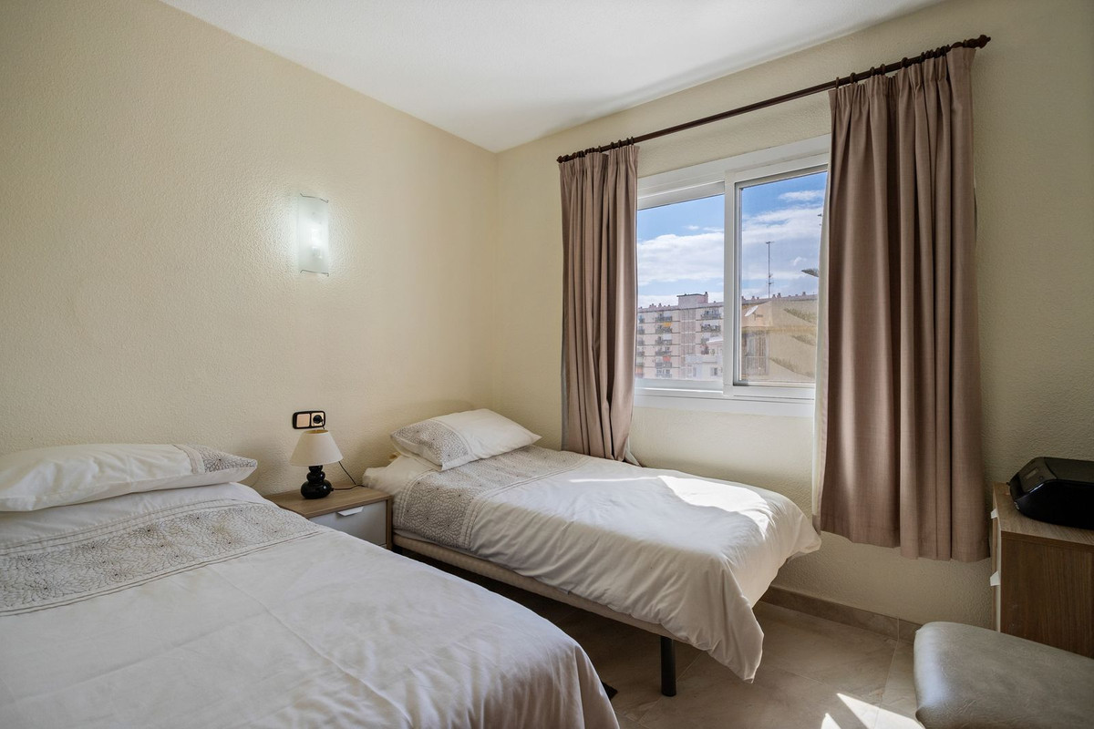 Tussenverdieping Appartement in Benalmadena Costa-17