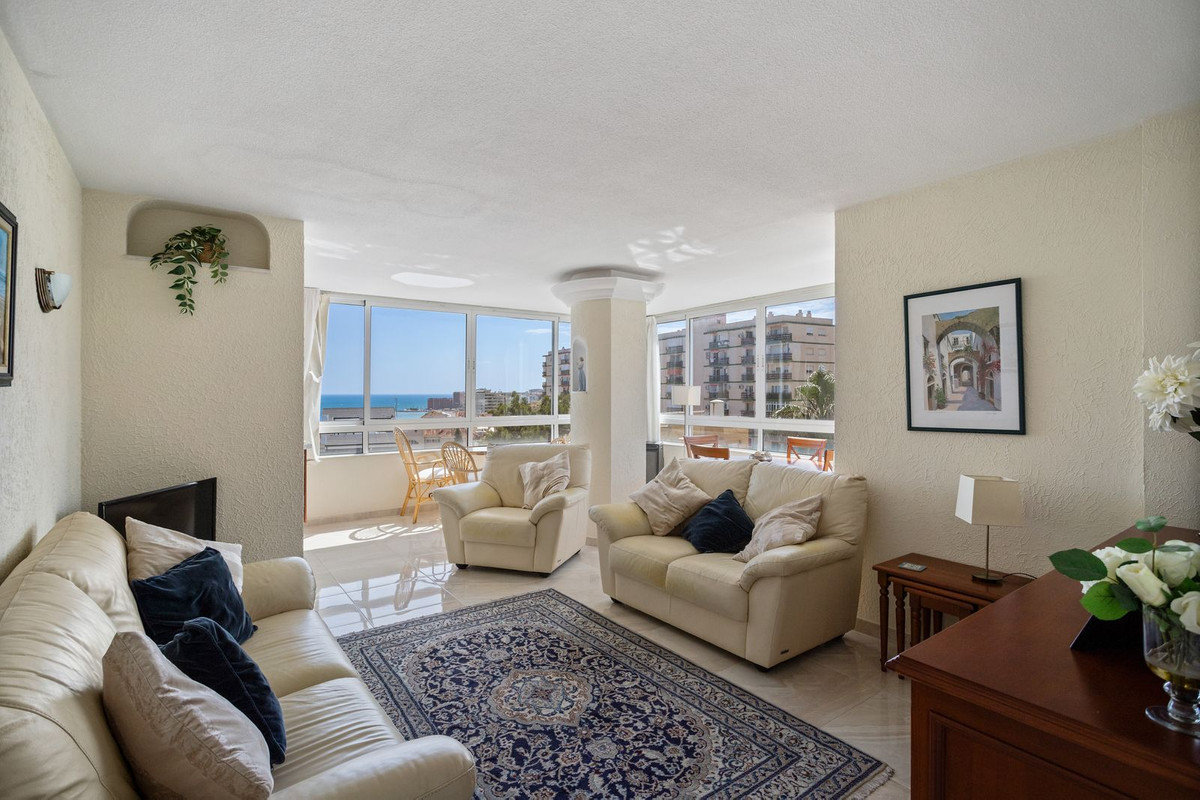 Tussenverdieping Appartement in Benalmadena Costa-2