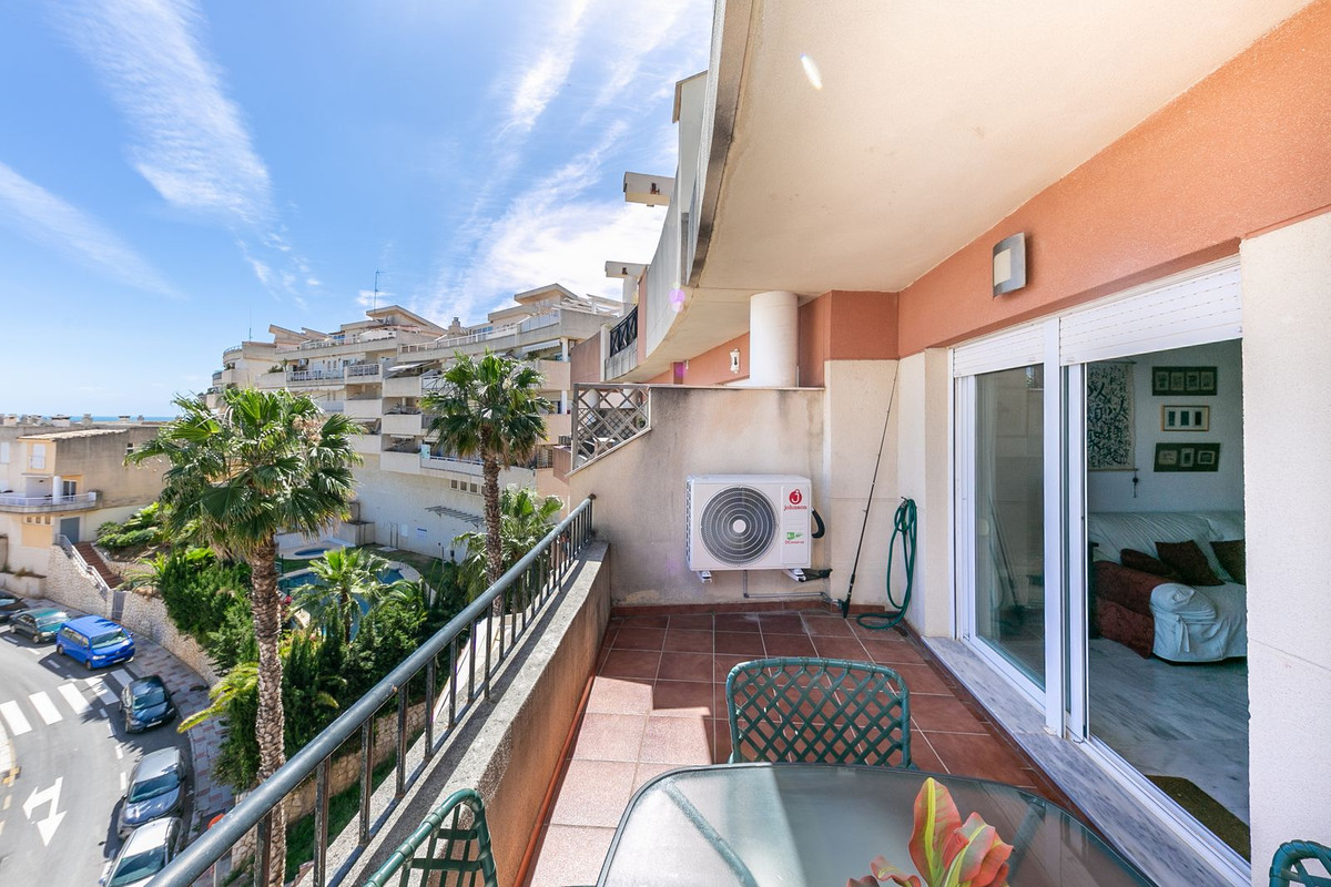 Tussenverdieping Appartement in Benalmadena Costa-12