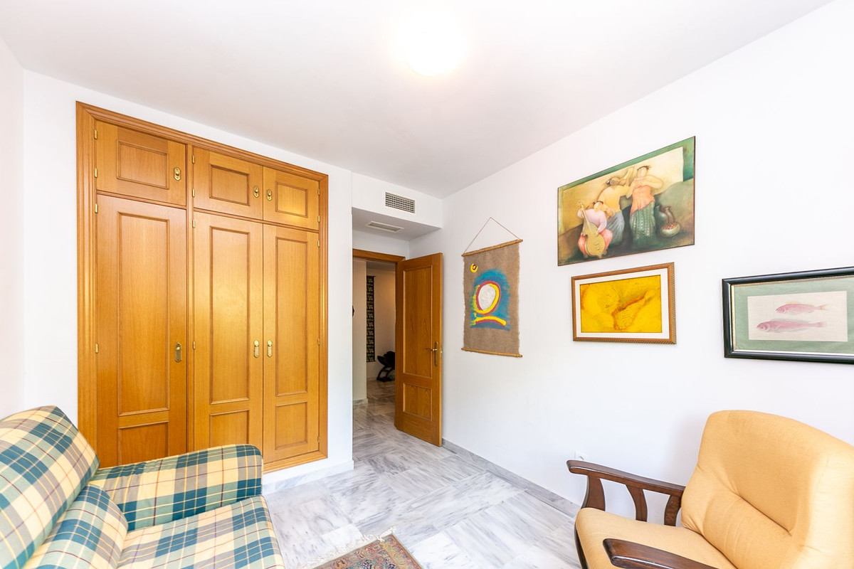 Tussenverdieping Appartement in Benalmadena Costa-17