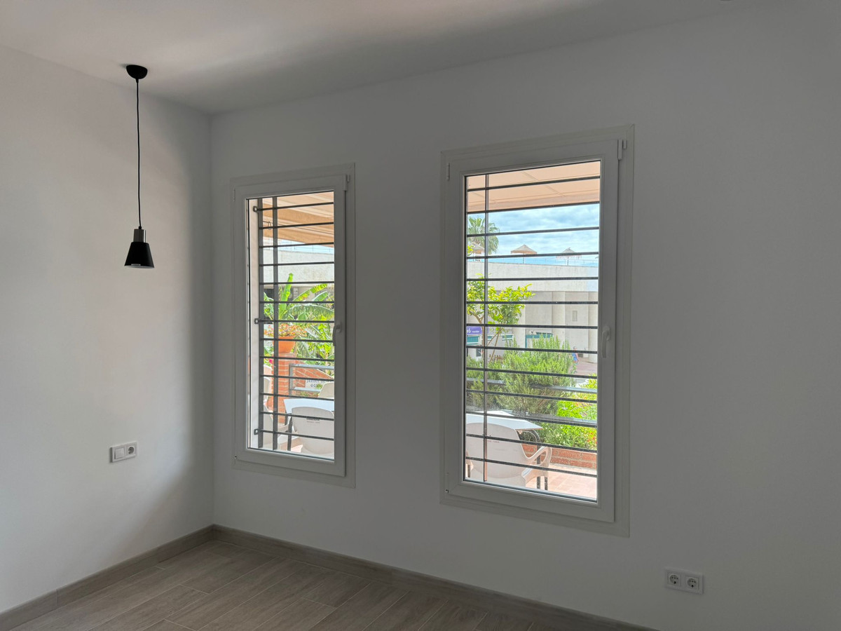 Appartement te koop in Benalmadena Costa | 2 slaapkamers H5039749