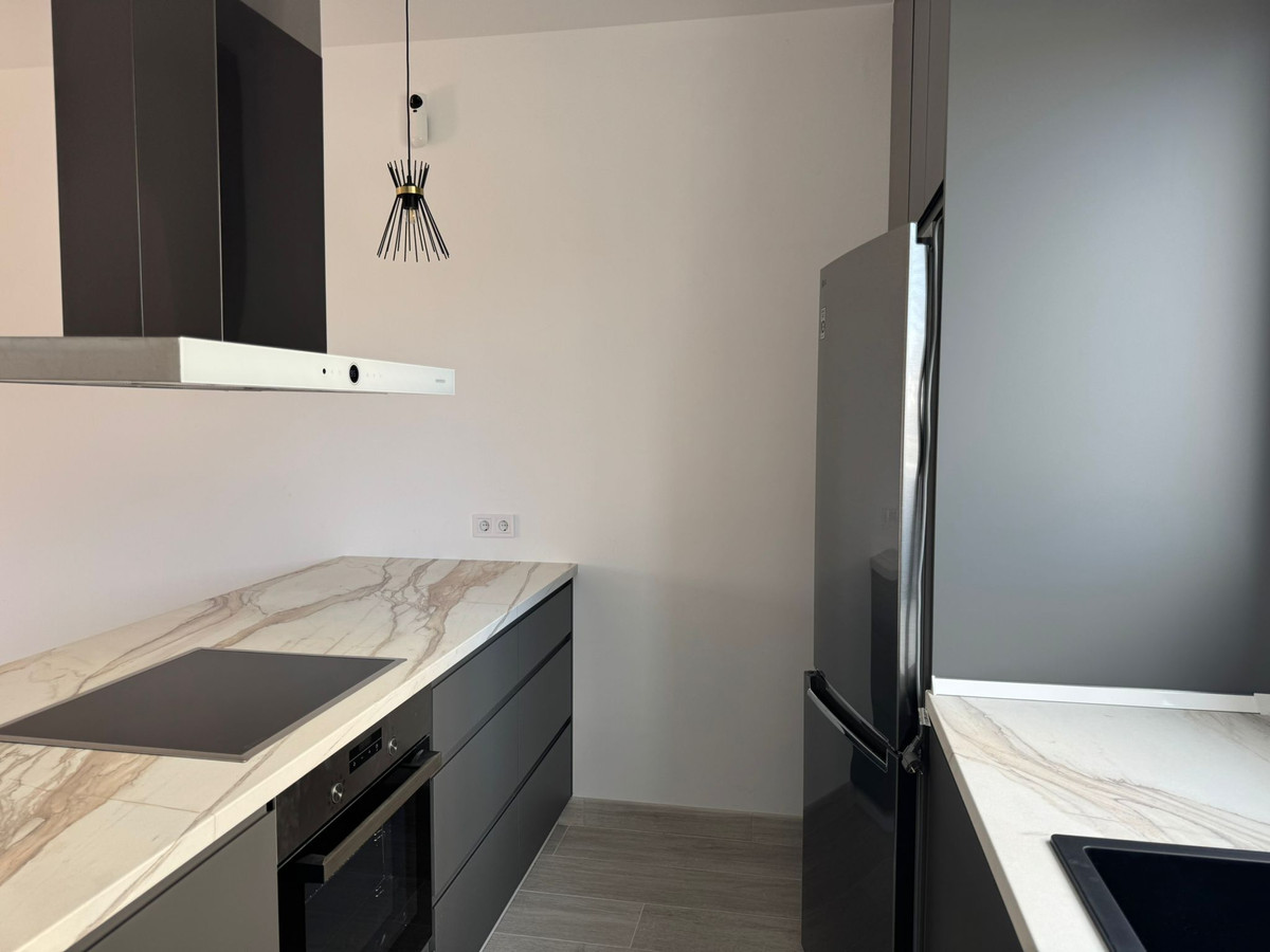 Appartement te koop in Benalmadena Costa | 2 slaapkamers H5039749