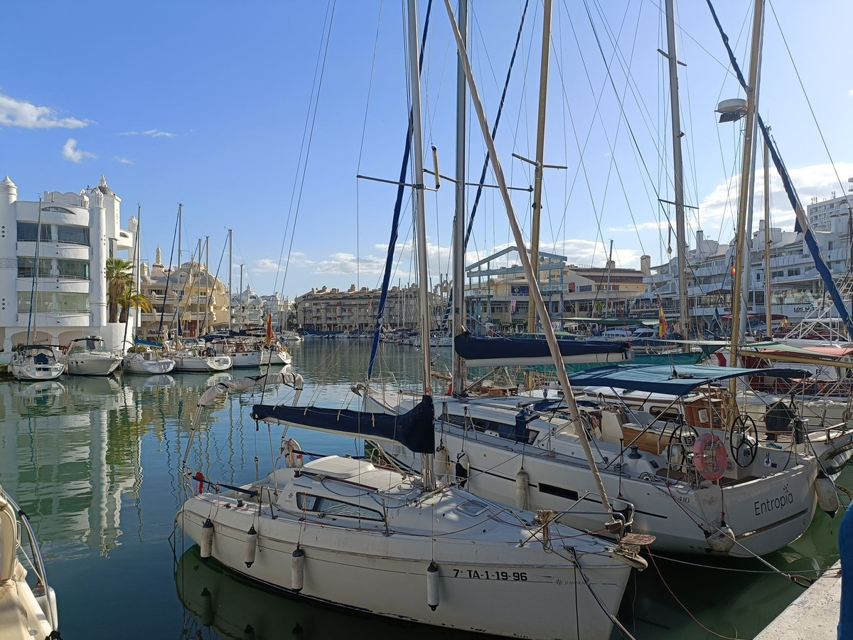 Appartement te koop in Benalmadena Costa | 0 slaapkamers H5057470