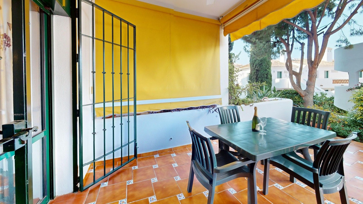 Appartement te koop in Benalmadena Costa | 2 slaapkamers H5063422