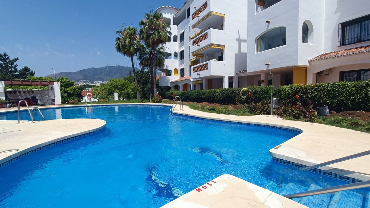 Appartement te koop in Benalmadena Costa | 2 slaapkamers H5063422
