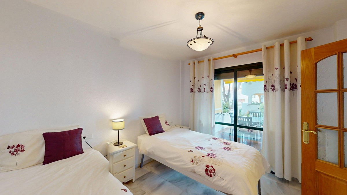 Appartement te koop in Benalmadena Costa | 2 slaapkamers H5063422
