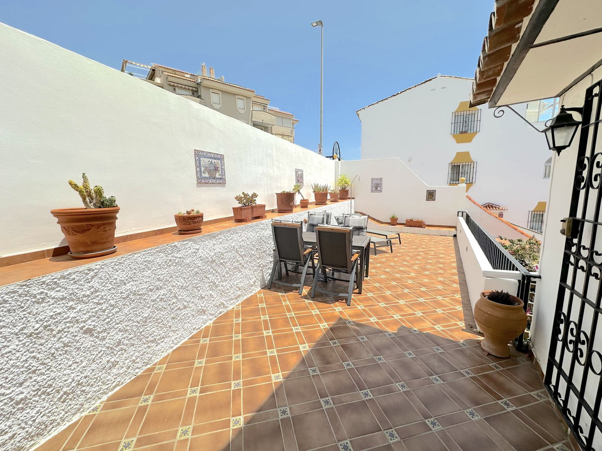 Appartement te koop in Benalmadena Costa | 2 slaapkamers H5068315