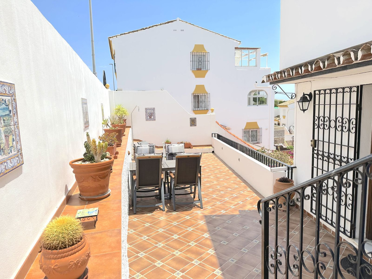 Appartement te koop in Benalmadena Costa | 2 slaapkamers H5068315