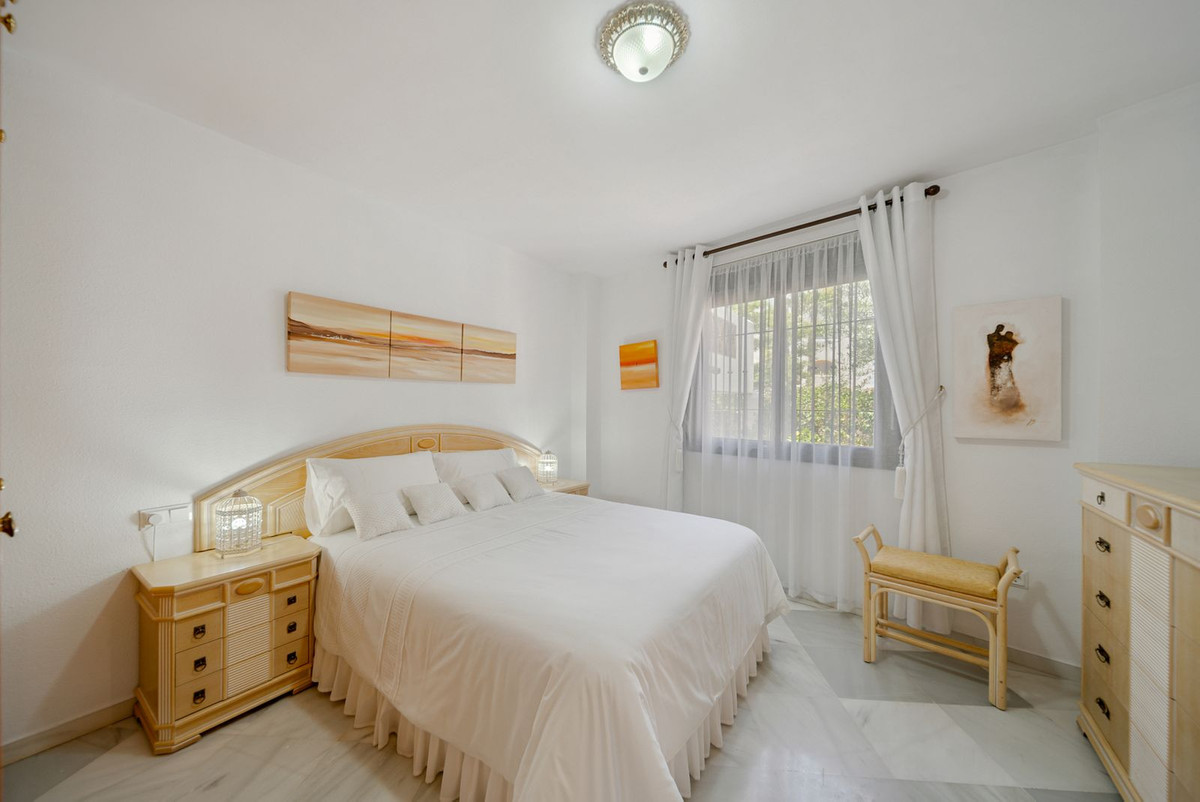 Appartement te koop in Benalmadena Costa | 2 slaapkamers H5081437