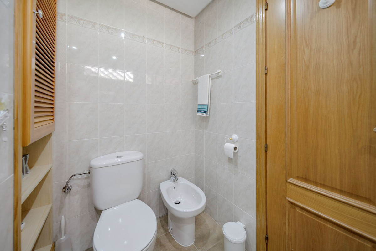 Appartement te koop in Benalmadena Costa | 2 slaapkamers H5081437