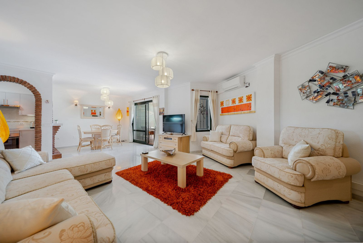 Appartement te koop in Benalmadena Costa | 2 slaapkamers H5081437
