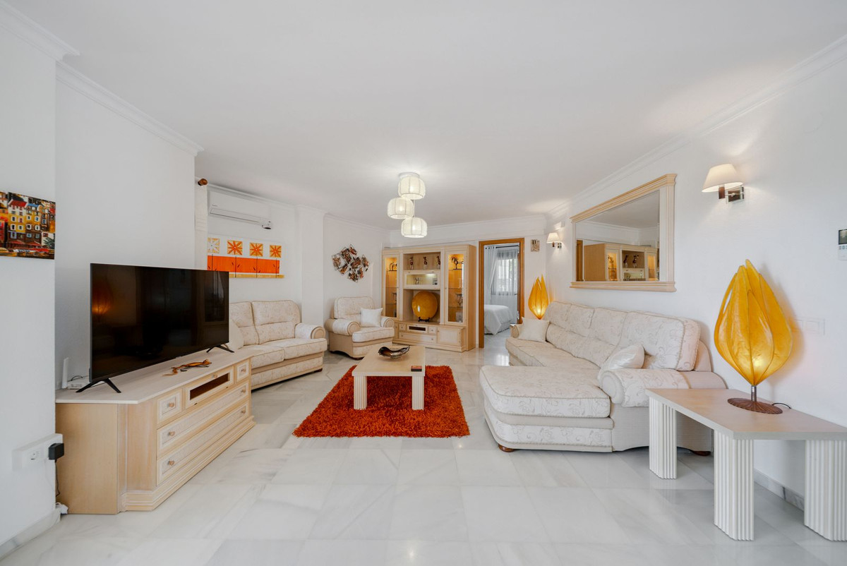 Appartement te koop in Benalmadena Costa | 2 slaapkamers H5081437