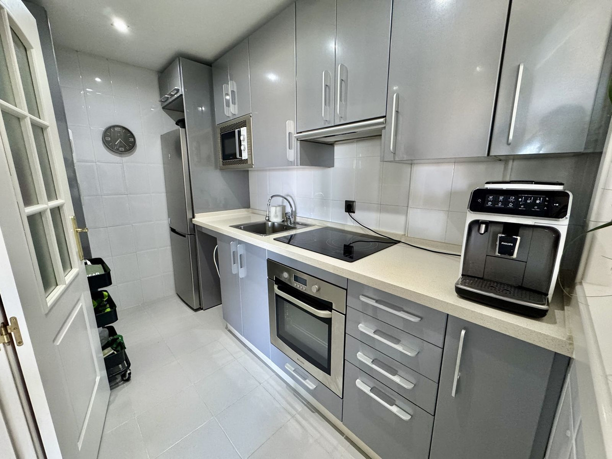 Appartement te koop in Benalmadena Costa | 1 slaapkamers H5106076