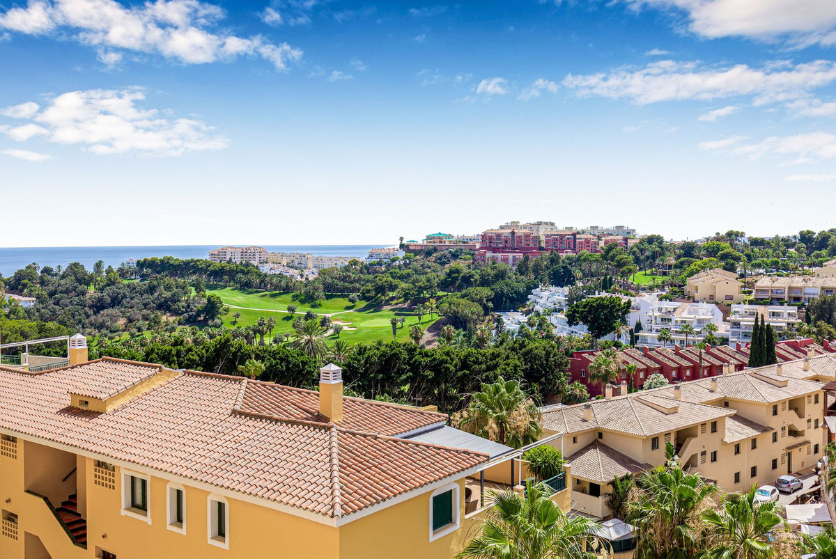 Appartement te koop in Benalmadena Costa | 2 slaapkamers H5106613