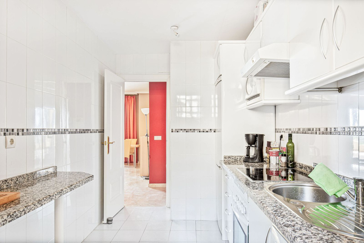 Appartement te koop in Benalmadena Costa | 2 slaapkamers H5106613