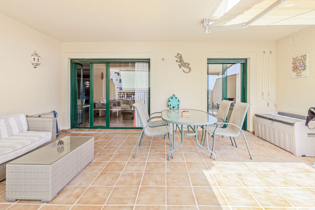 Appartement te koop in Benalmadena Costa | 2 slaapkamers H5106613