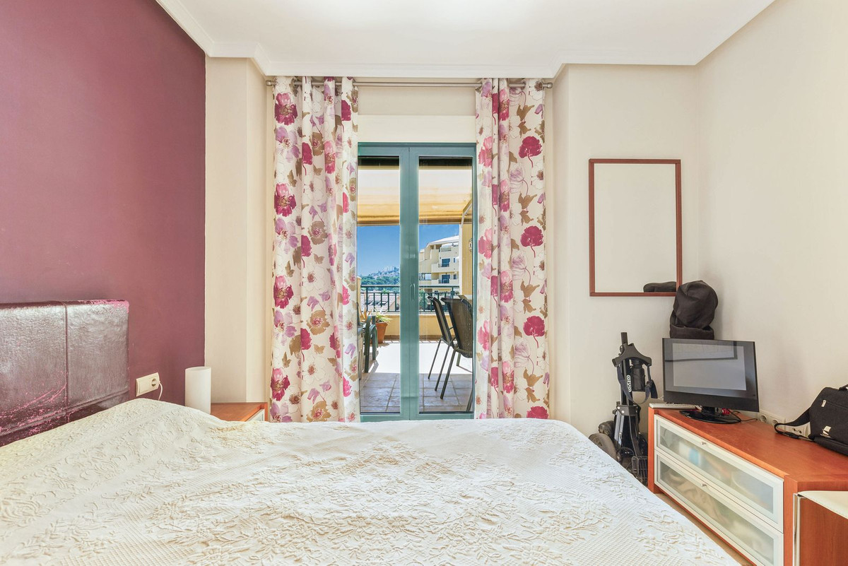 Appartement te koop in Benalmadena Costa | 2 slaapkamers H5106613