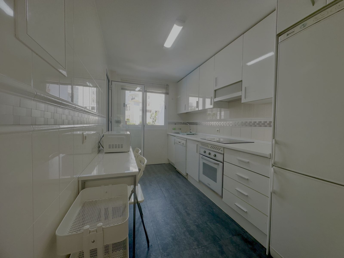 Appartement te koop in Benalmadena Costa | 2 slaapkamers H5107825