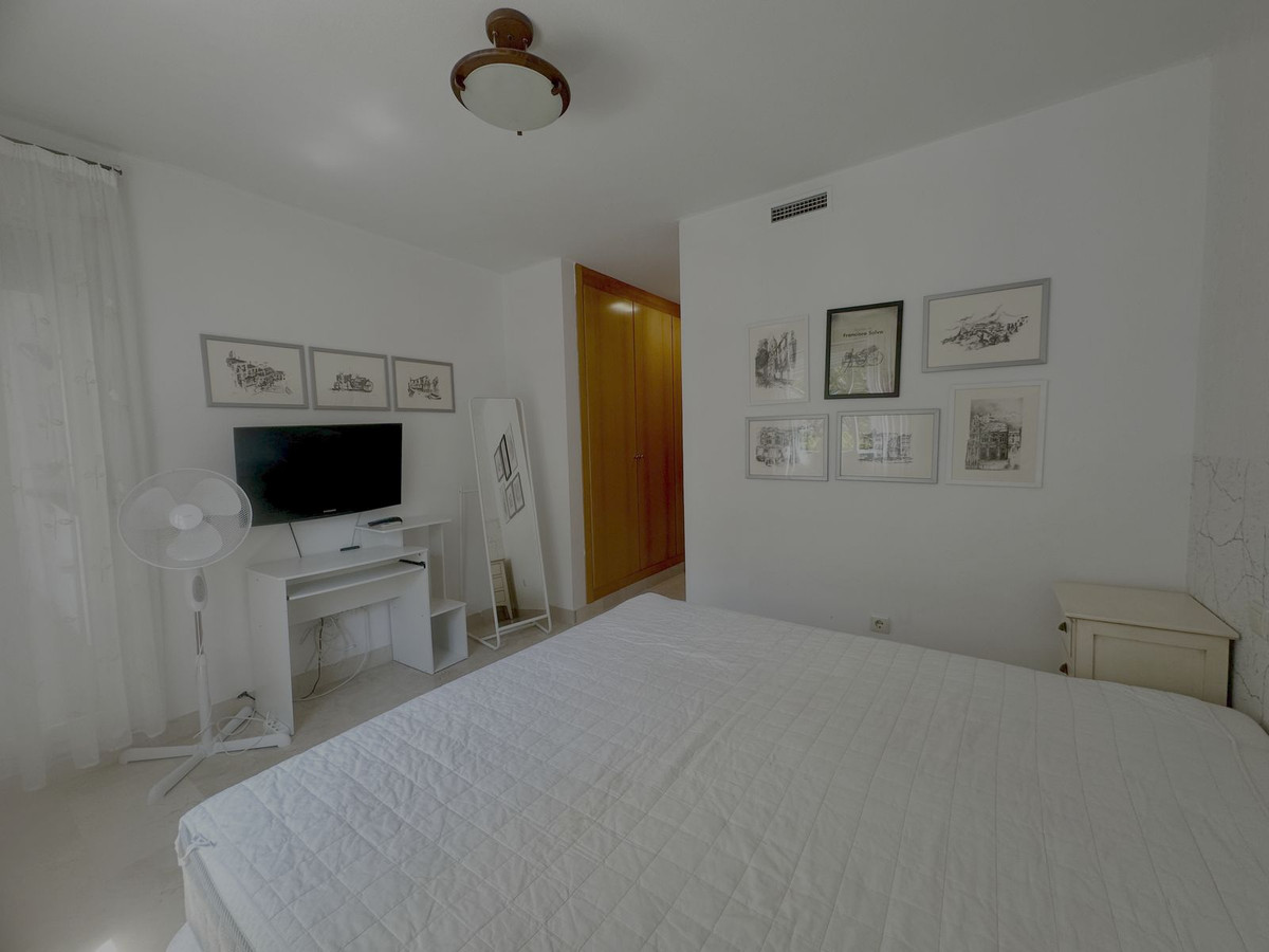 Appartement te koop in Benalmadena Costa | 2 slaapkamers H5107825