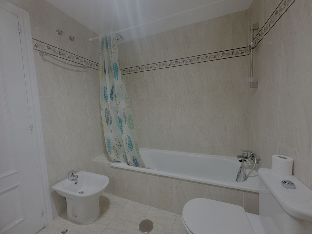 Appartement te koop in Benalmadena Costa | 2 slaapkamers H5107825