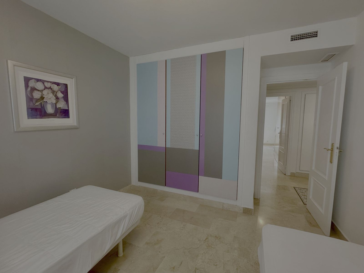 Appartement te koop in Benalmadena Costa | 2 slaapkamers H5107825