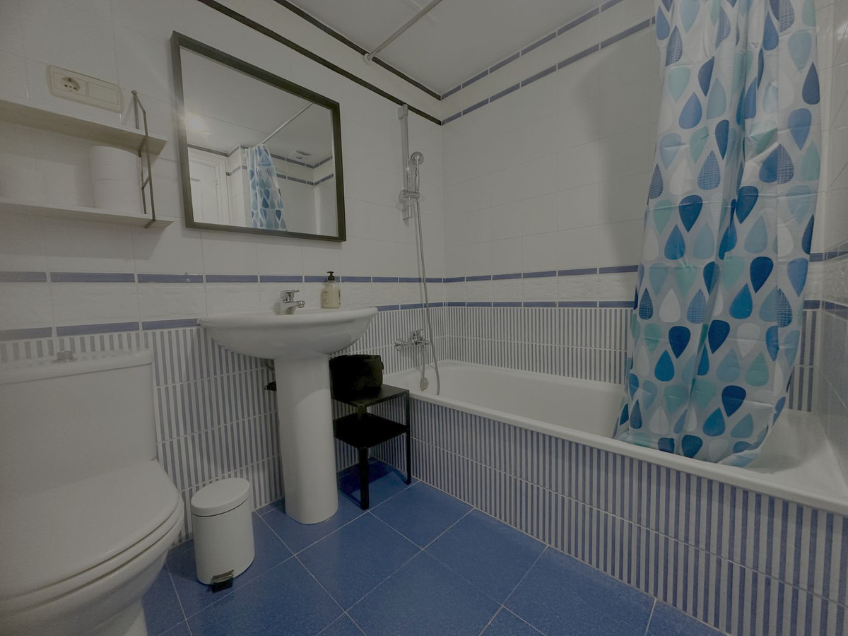 Appartement te koop in Benalmadena Costa | 2 slaapkamers H5107825