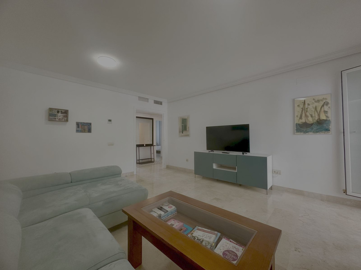Appartement te koop in Benalmadena Costa | 2 slaapkamers H5107825