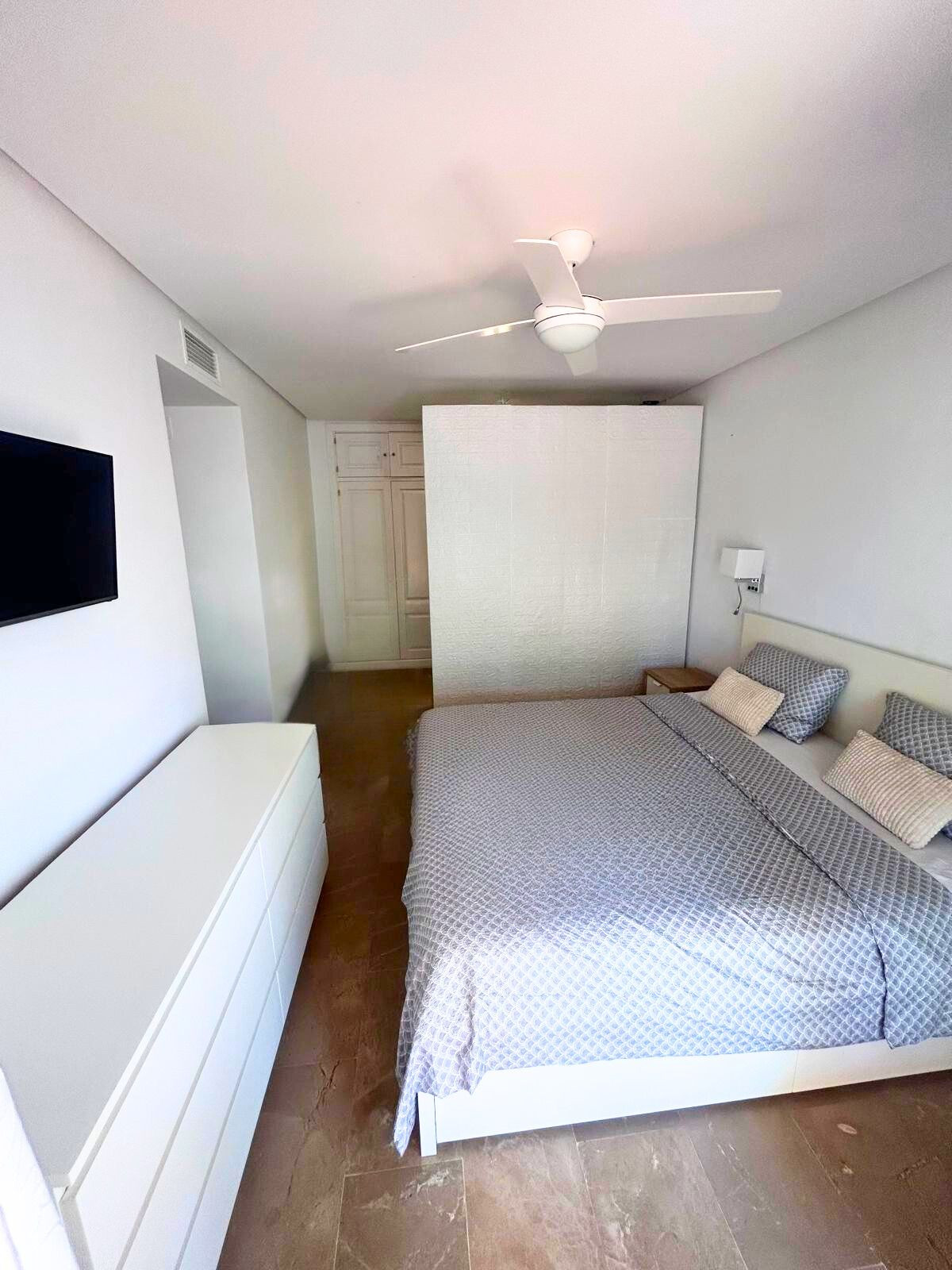 Appartement te koop in Benalmadena Costa | 2 slaapkamers H5107831
