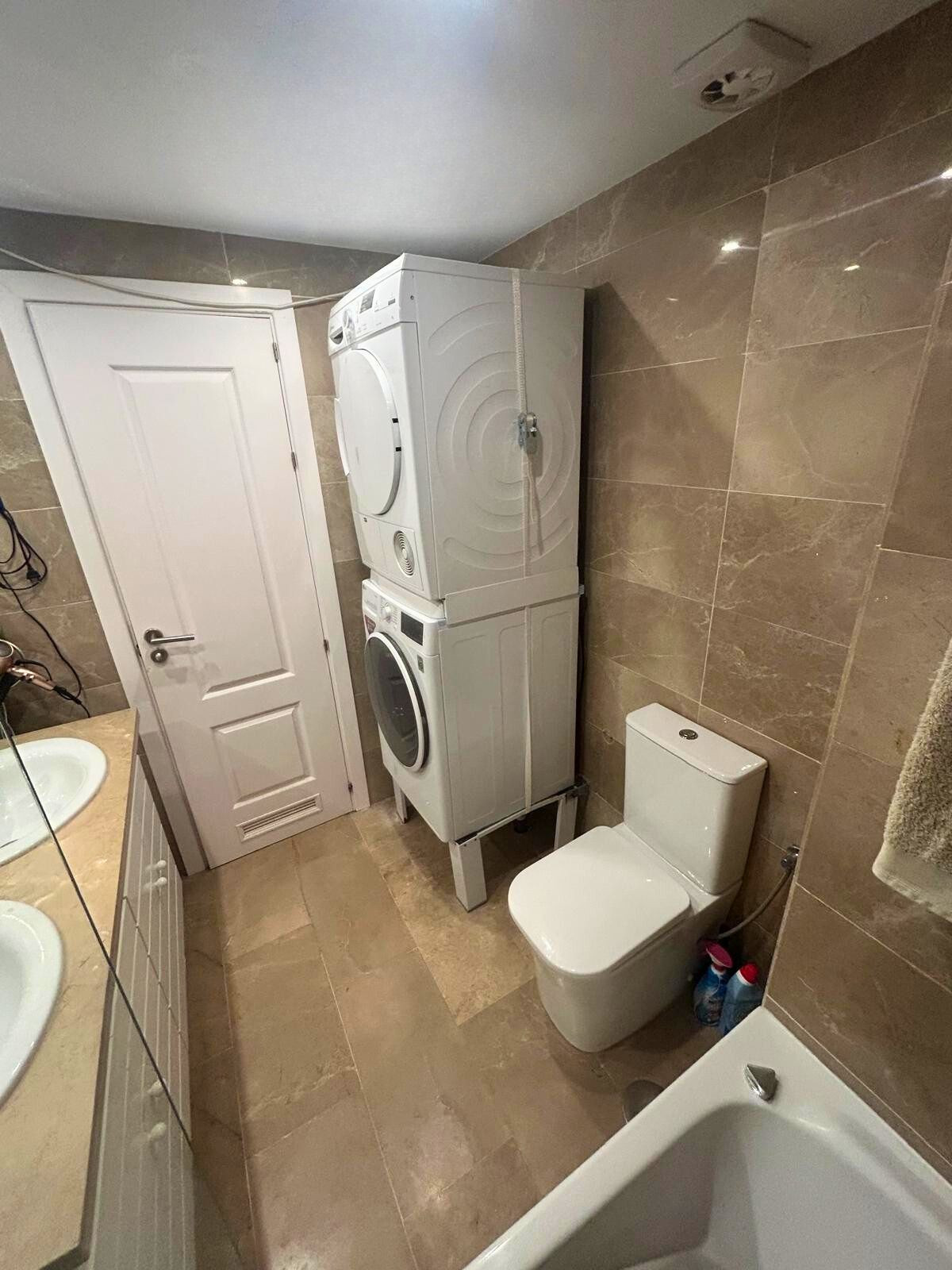 Appartement te koop in Benalmadena Costa | 2 slaapkamers H5107831