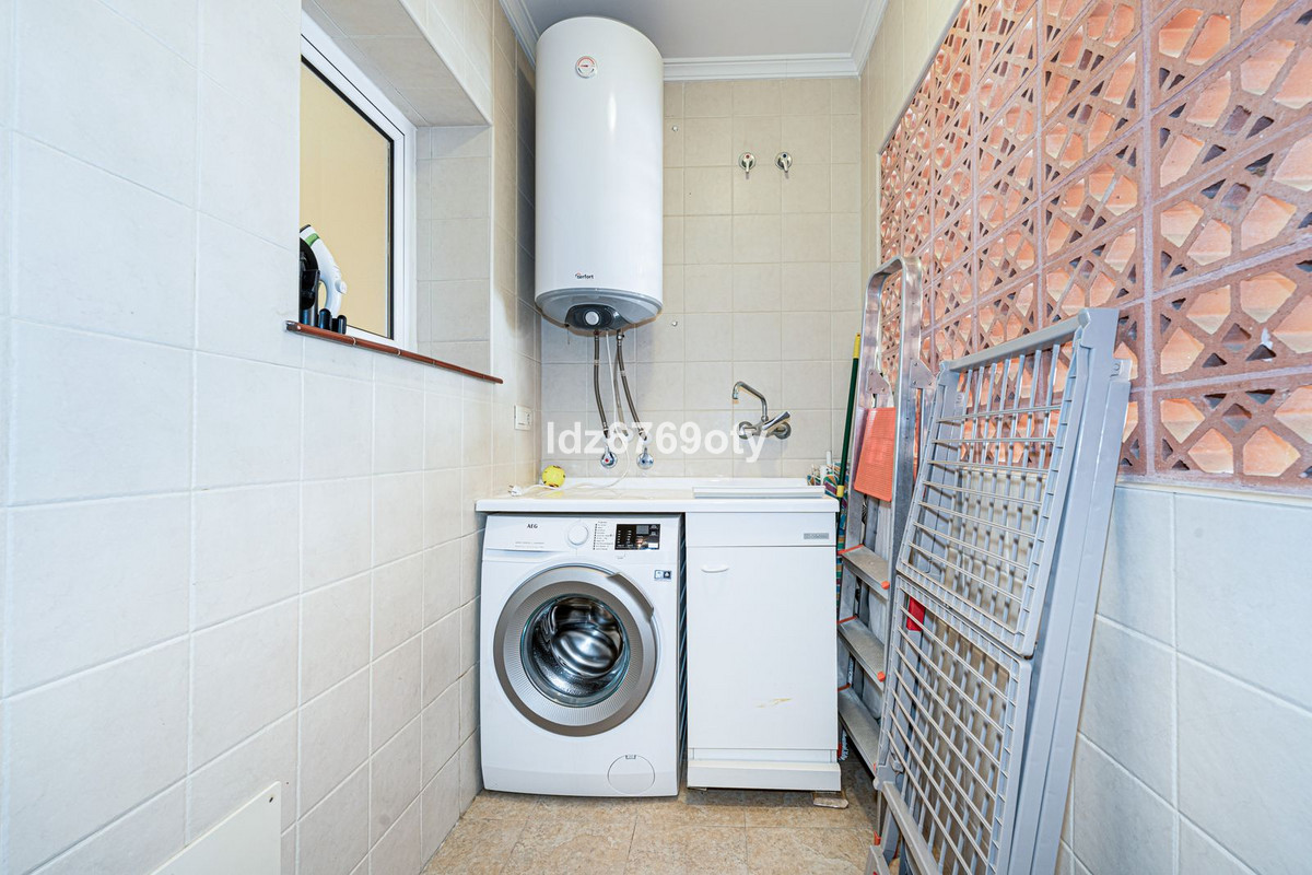 Appartement te koop in Benalmadena Costa | 2 slaapkamers H5114560