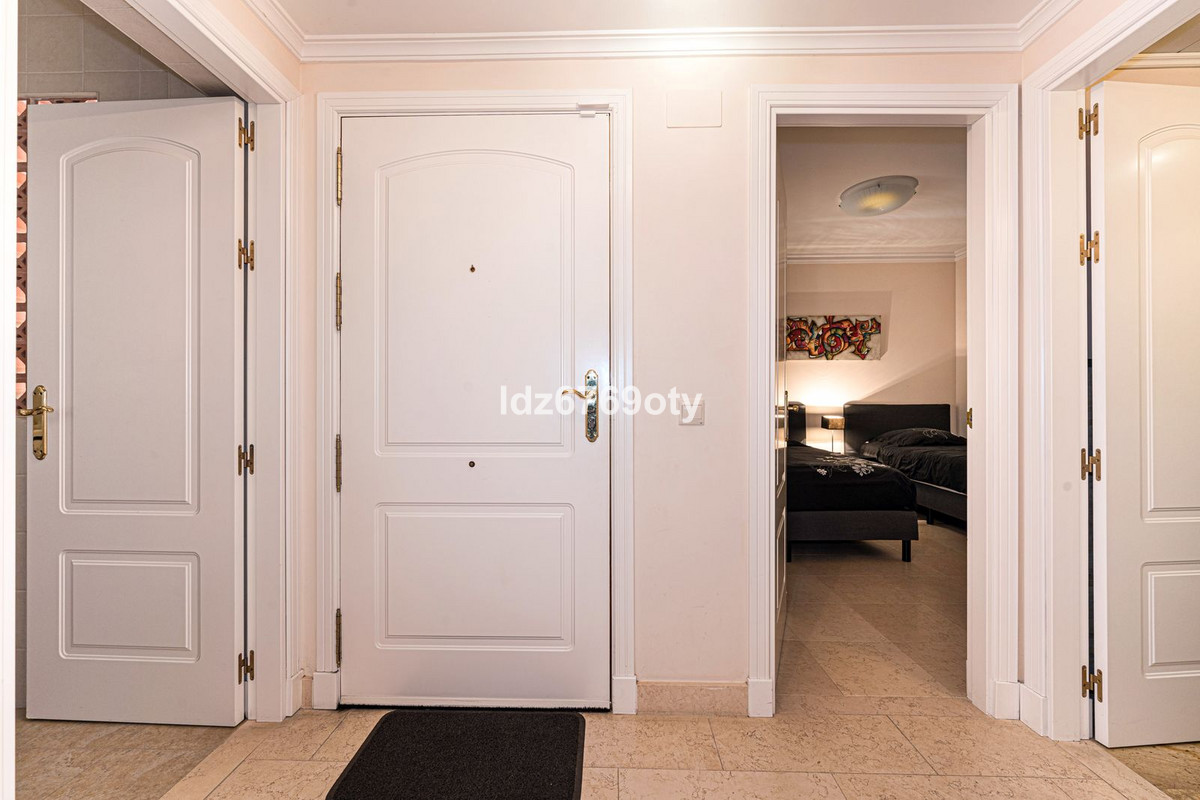 Appartement te koop in Benalmadena Costa | 2 slaapkamers H5114560