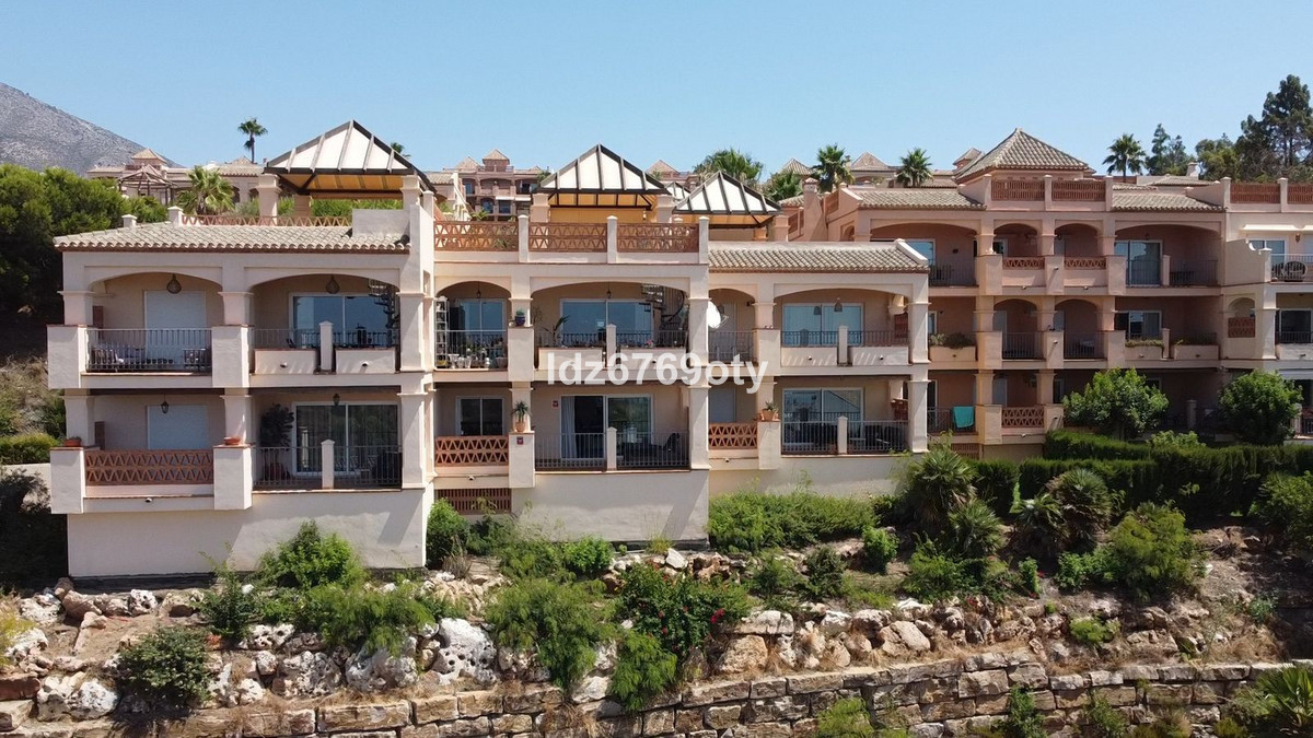 Appartement te koop in Benalmadena Costa | 2 slaapkamers H5114560