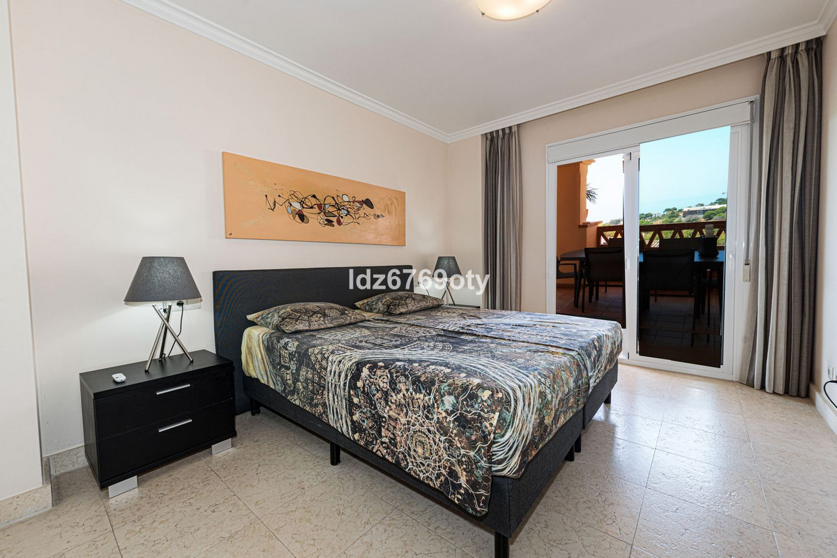 Appartement te koop in Benalmadena Costa | 2 slaapkamers H5114560