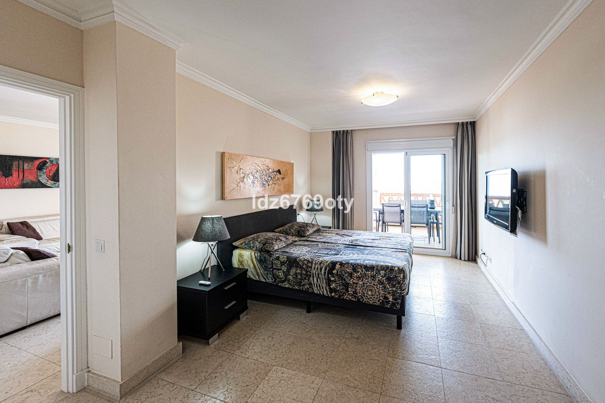 Appartement te koop in Benalmadena Costa | 2 slaapkamers H5114560