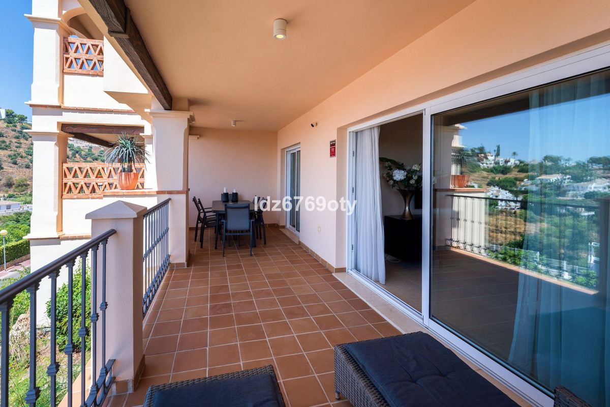 Appartement te koop in Benalmadena Costa | 2 slaapkamers H5114560