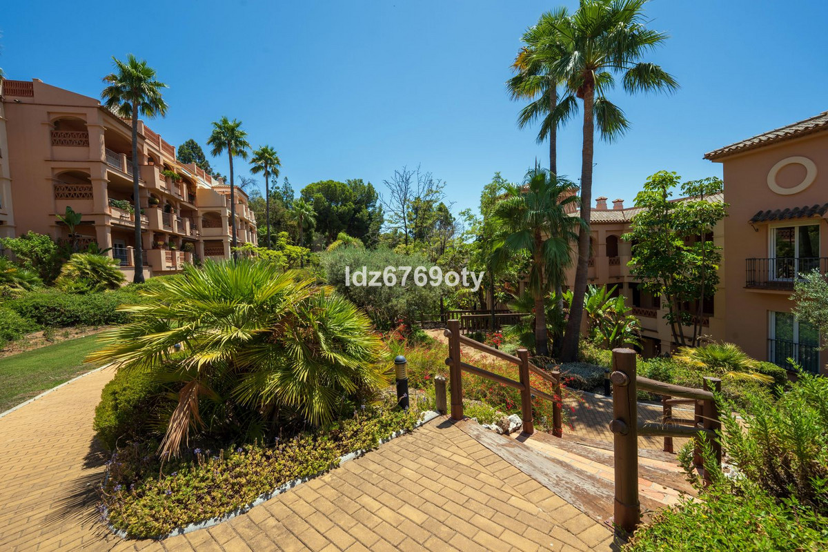 Appartement te koop in Benalmadena Costa | 2 slaapkamers H5114560