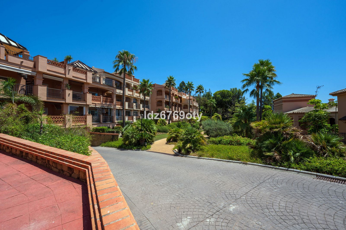 Appartement te koop in Benalmadena Costa | 2 slaapkamers H5114560