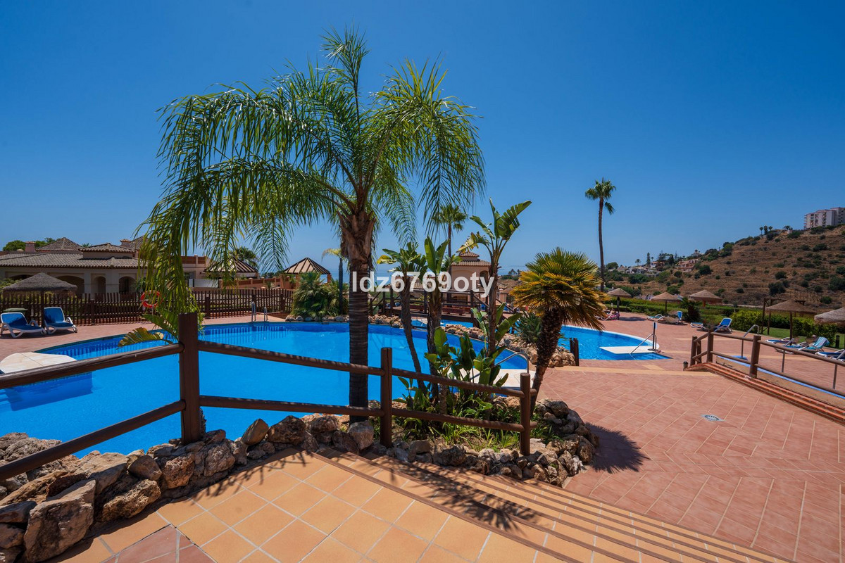 Appartement te koop in Benalmadena Costa | 2 slaapkamers H5114560