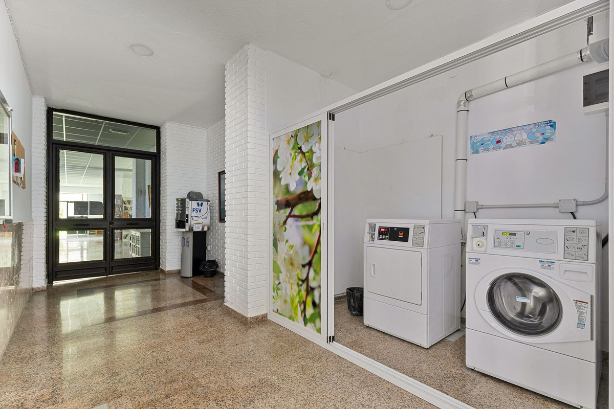 Appartement te koop in Benalmadena Costa | 1 slaapkamers H5114584