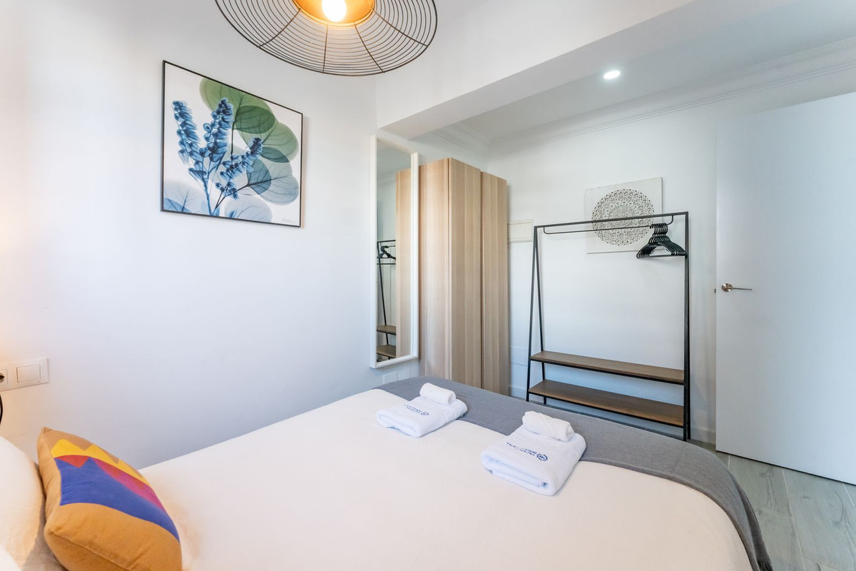 Apartment for sale in Benalmadena Costa | 7 bedrooms H5121442