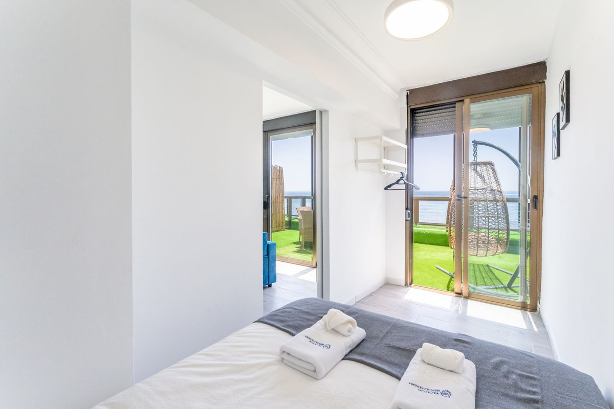 Apartment for sale in Benalmadena Costa | 7 bedrooms H5121442