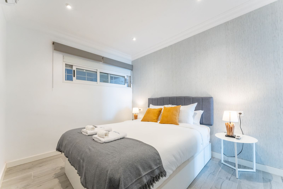 Apartment for sale in Benalmadena Costa | 7 bedrooms H5121442