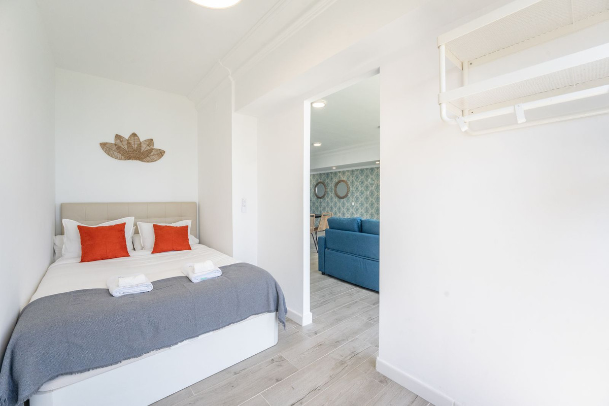 Apartment for sale in Benalmadena Costa | 7 bedrooms H5121442