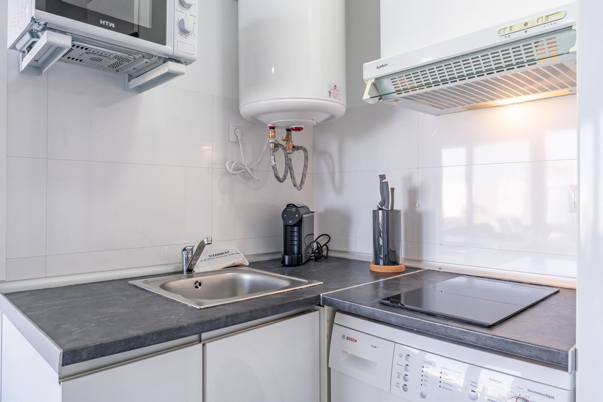 Apartment for sale in Benalmadena Costa | 7 bedrooms H5121442