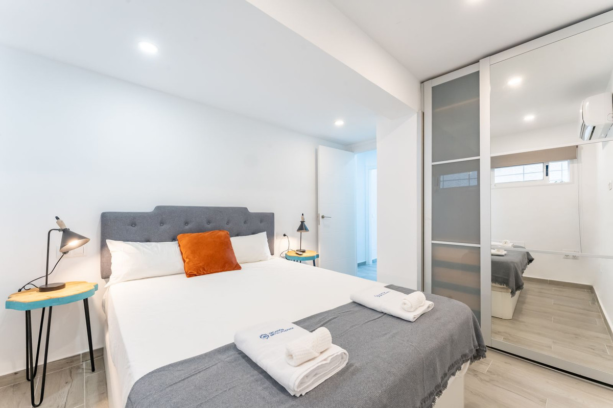 Apartment for sale in Benalmadena Costa | 7 bedrooms H5121442